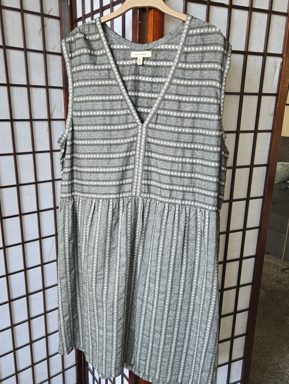 Max Studio Gray Striped V-Neck Midi Dress